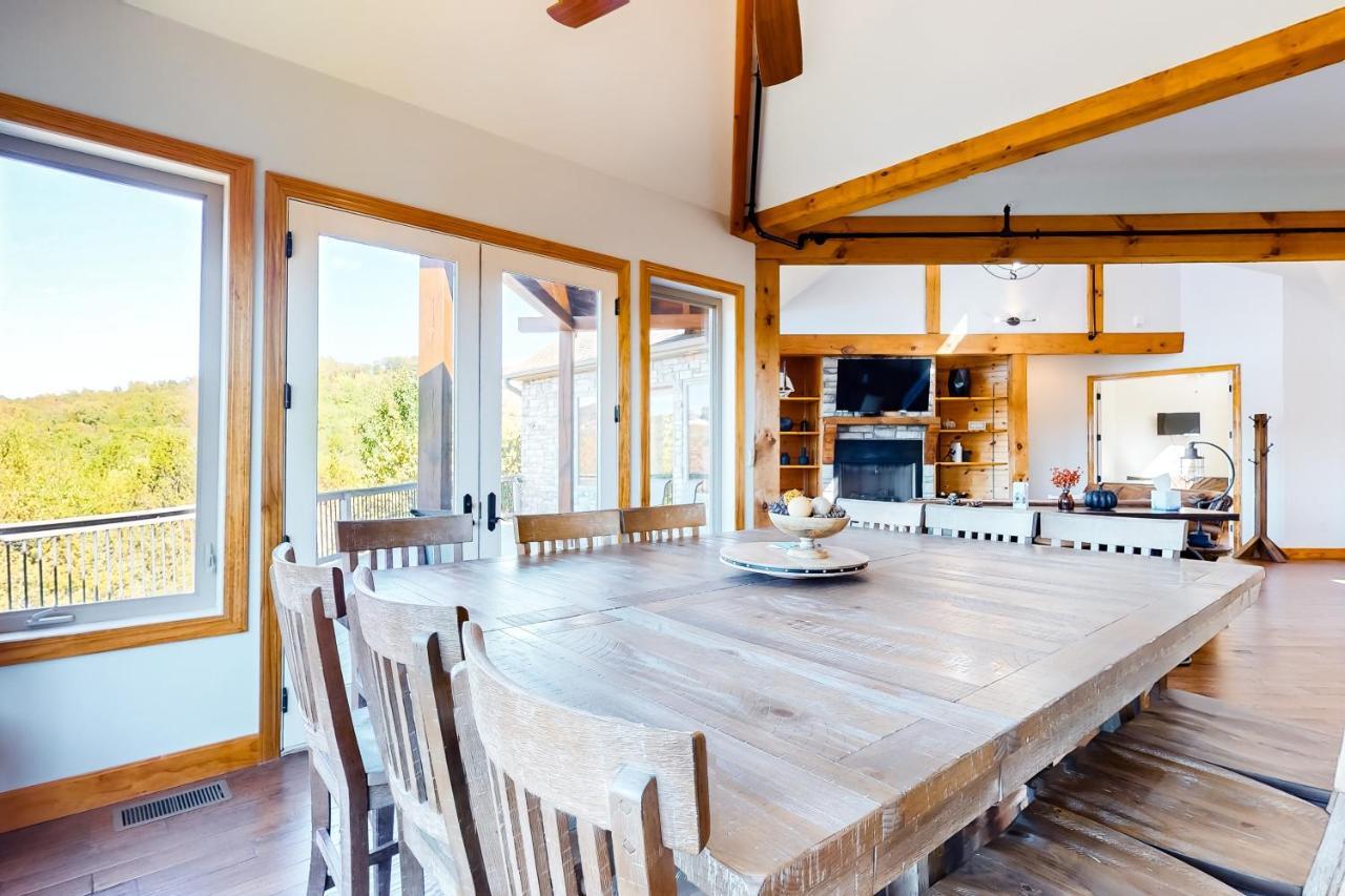 Treetop View Sanctuary 브랜슨 외부 사진