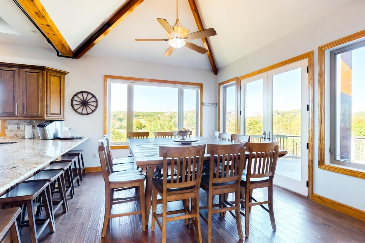 Treetop View Sanctuary 브랜슨 외부 사진